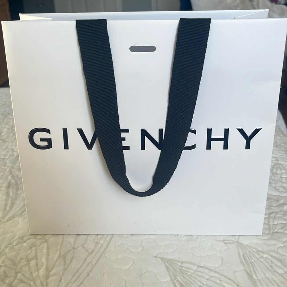 GIVENCHY Paper Bag with envelope